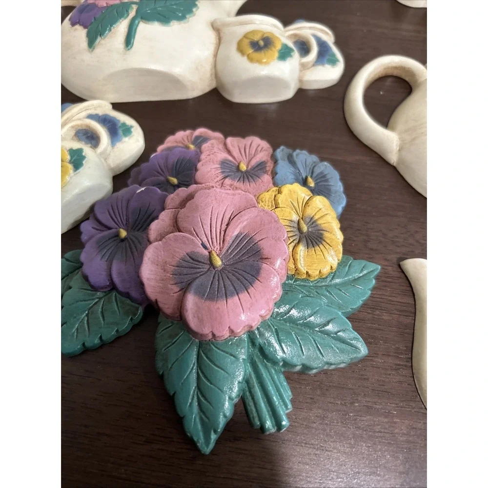 vintage home interiors Cottage Decor Kitchen Plaques Teapots Floral‎